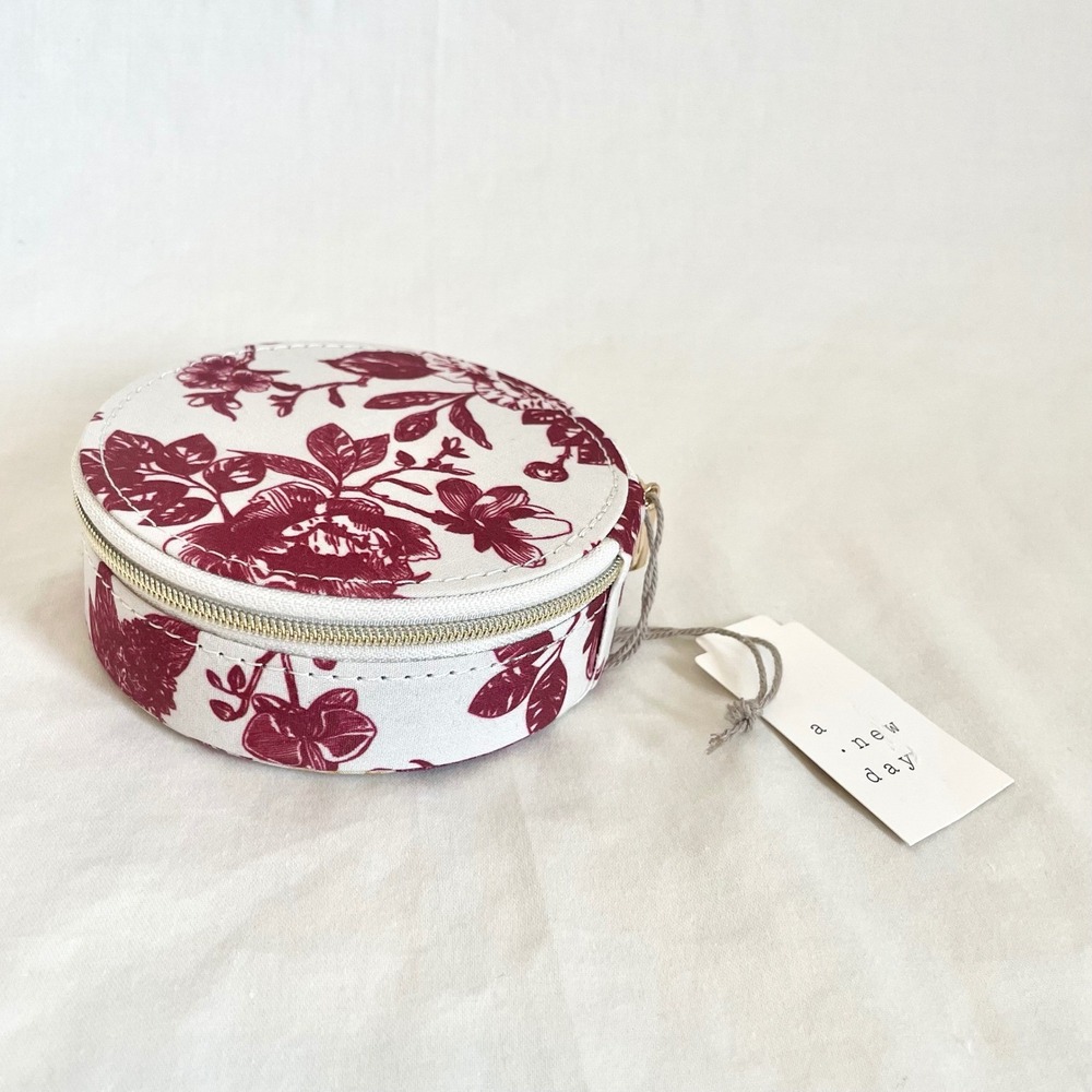 A New Day Round Travel Jewelry Organizer Burgundy Floral Toile Cream NWT
